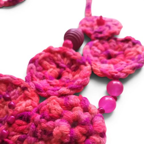 Körforgás pink-lazac kézműves horgolt ékszerszett