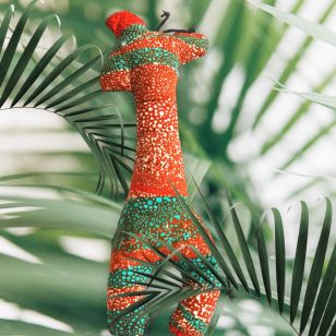   Zsibi zsiráf színes kézműves textilfigura zöld barna pöttyös