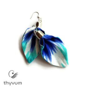 NIA  Türkizzöld-kék batikolt fülbevaló textilékszer