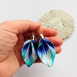 NIA  Türkizzöld-kék batikolt fülbevaló textilékszer