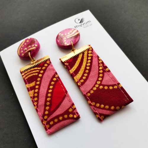Színes fülbevaló- hosszú pink-arany mintás csillogó statement textilékszer