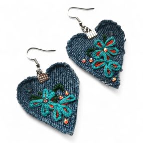 Virágos farmer szív fülbevaló- türkiz