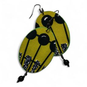   Ovális színes fülbevaló afrikai textilből Fekete olajbogyó