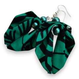 Moyo Leaf smaragdzöld kézzel készült afrikai textil fülbevaló hajtogatott levél formával