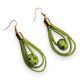 Színcsepp zöld bőr fülbevaló pöttyös gyöngyös