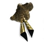 Piruett oliva arany egyedi fülbevaló - bőrrel kombinált textilékszer