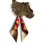 Piruett pink-arany mintás designer fülbevaló valódi bőrből