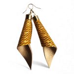 Piruett aranyfolyam fülbevaló-valódi bőrrel készült arany- napsárga textilékszer