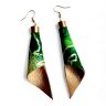 Piruett zöld tánc fülbevaló - prémium afrikai textil és bőr fúziója egy ékszerben
