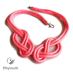 Duplacsavar fonott nyakék- Barbie rózsaszín UV textilékszer