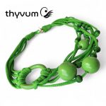 Bubblea élénk zöld fonal nyaklánc, textilékszer óriásgyöngyökkel