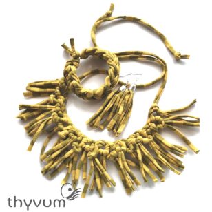 Kócos olivazöld csíkos, bohém stílusú textilékszer szett