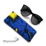 Kék sárga mintás szemüvegtok 