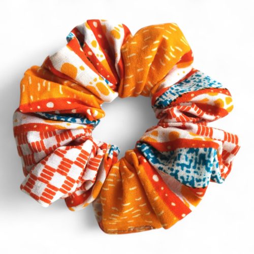 Scrunchie- fodros hajgumi afrikai textilből narancssárga