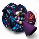Fodortánc lila textil kitűző gyöngyökkel