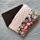 Kézműves piros-kék színes ezüstvirágos textil tablettartó tok